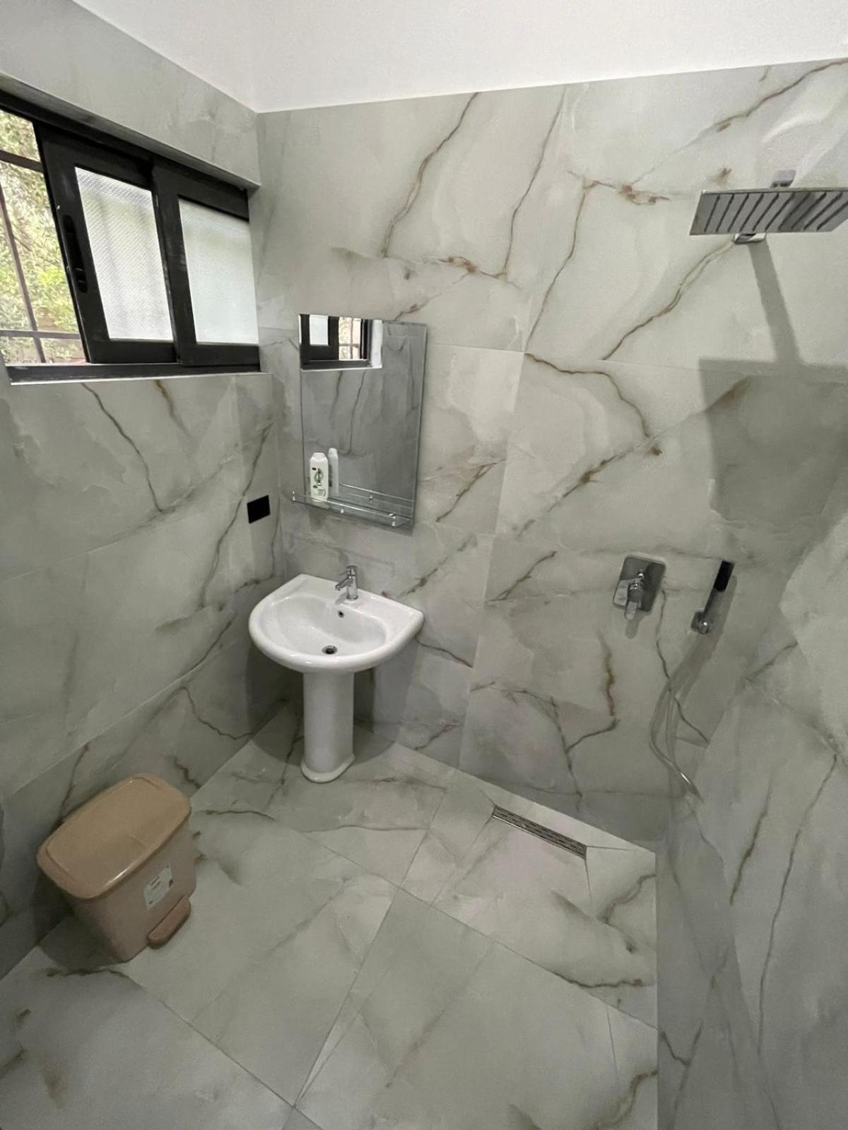 Apartmán Vila Briart Durrës Exteriér fotografie