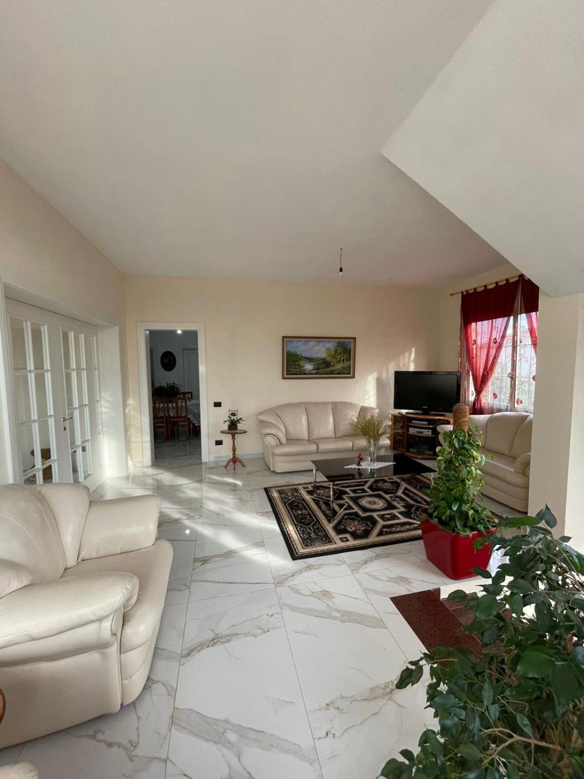 Apartmán Vila Briart Durrës Exteriér fotografie